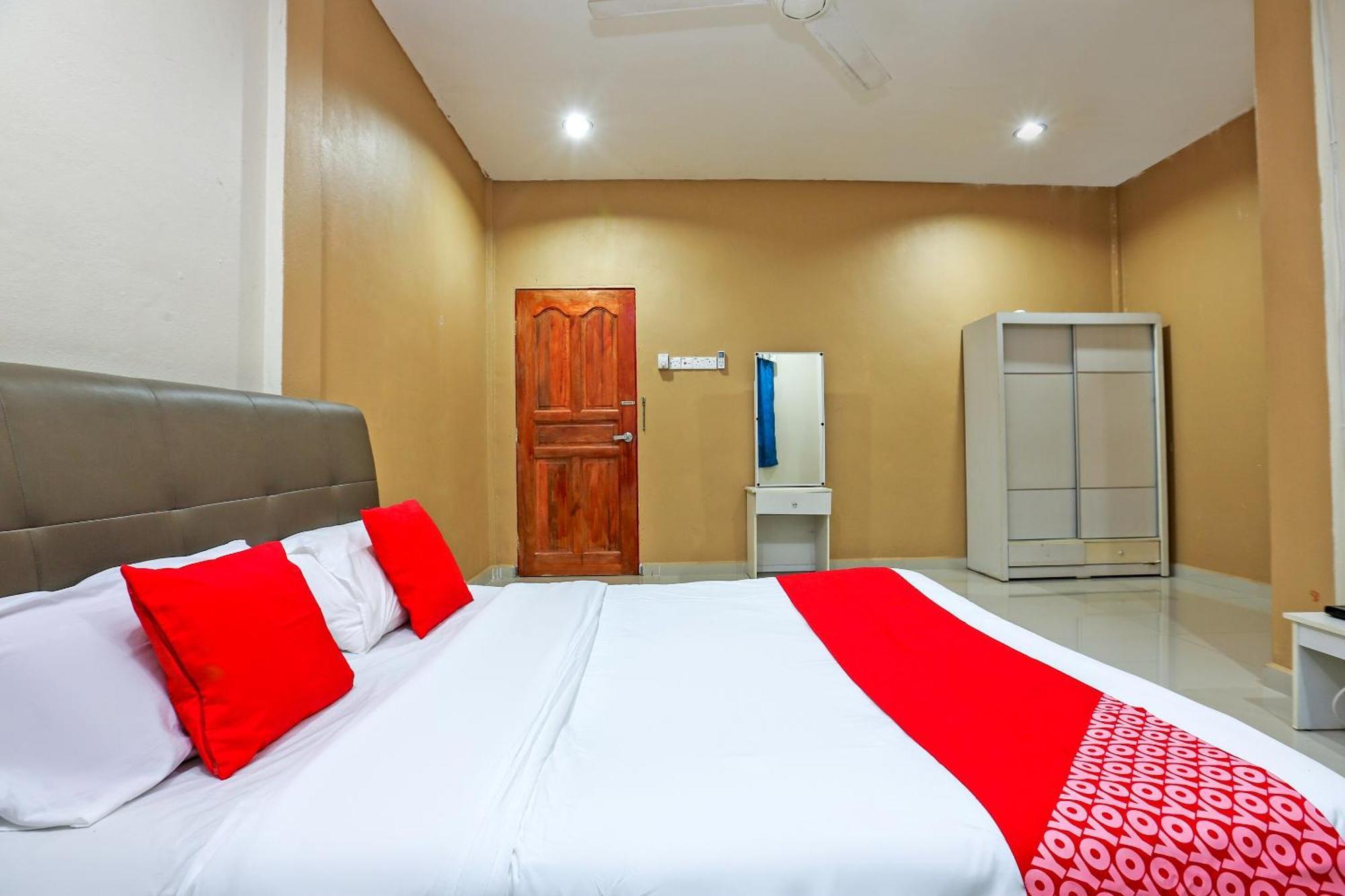 โอโย 89933 นัน โฮเต็ล Hotel Jeli ภายนอก รูปภาพ