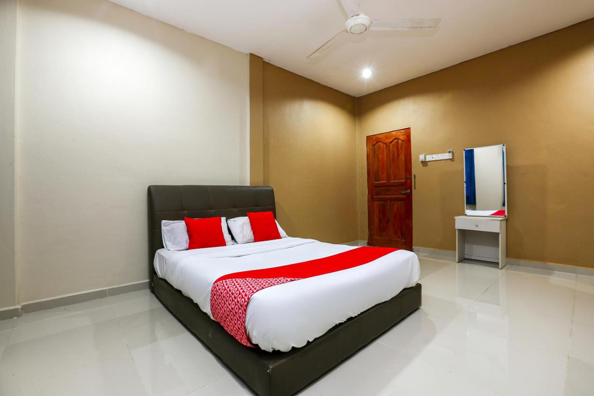 โอโย 89933 นัน โฮเต็ล Hotel Jeli ภายนอก รูปภาพ