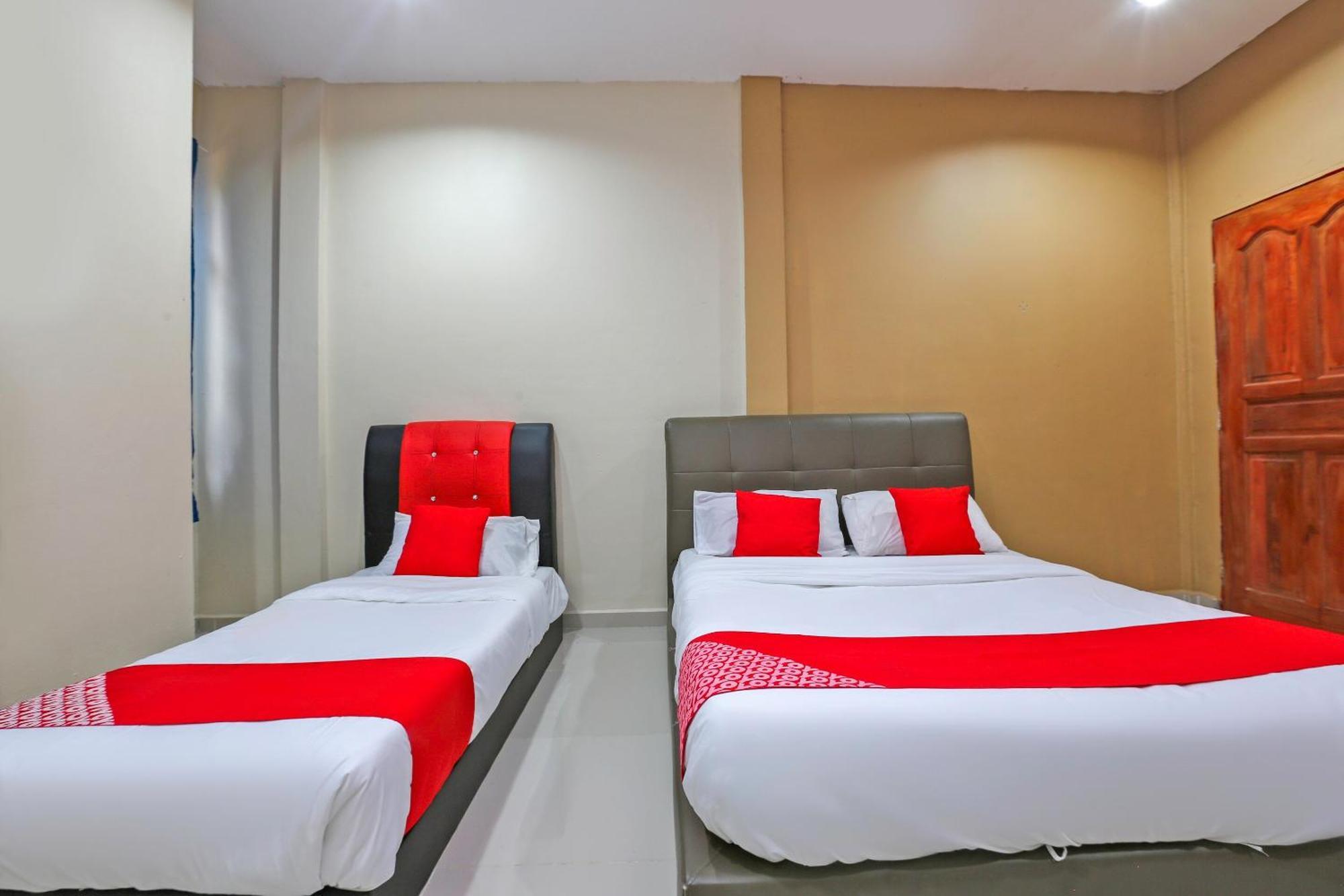 โอโย 89933 นัน โฮเต็ล Hotel Jeli ภายนอก รูปภาพ