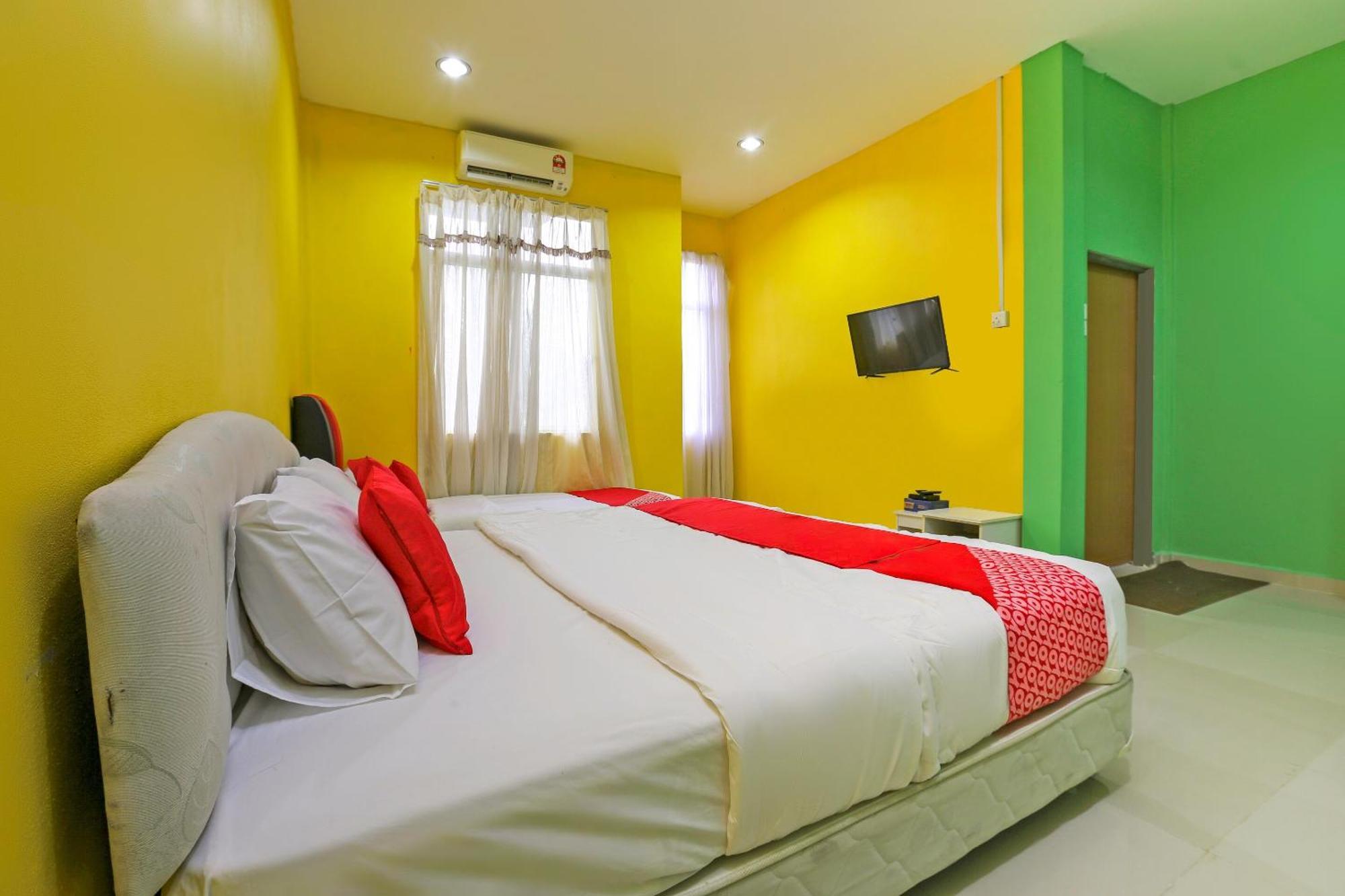 โอโย 89933 นัน โฮเต็ล Hotel Jeli ภายนอก รูปภาพ