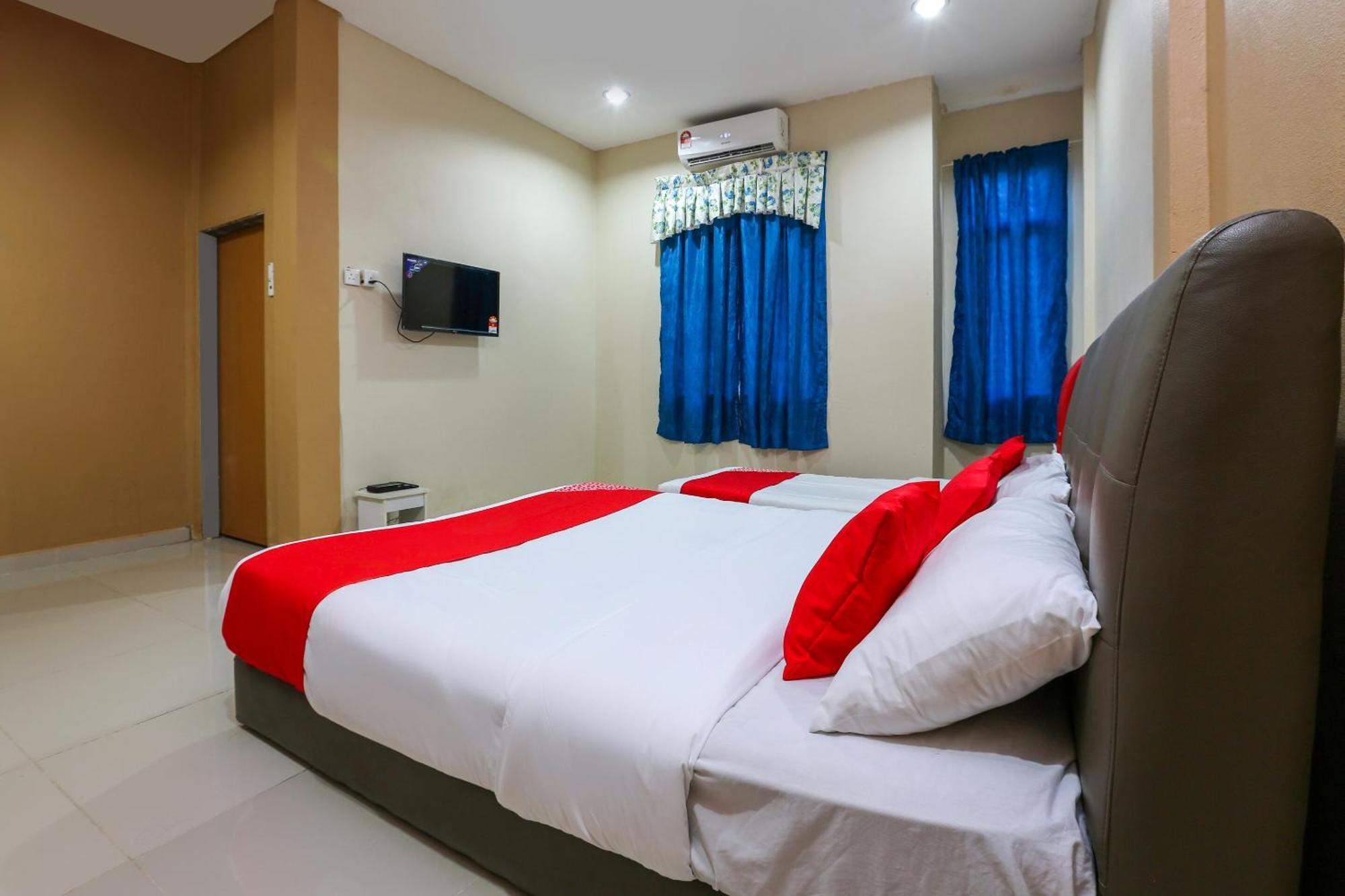 โอโย 89933 นัน โฮเต็ล Hotel Jeli ภายนอก รูปภาพ