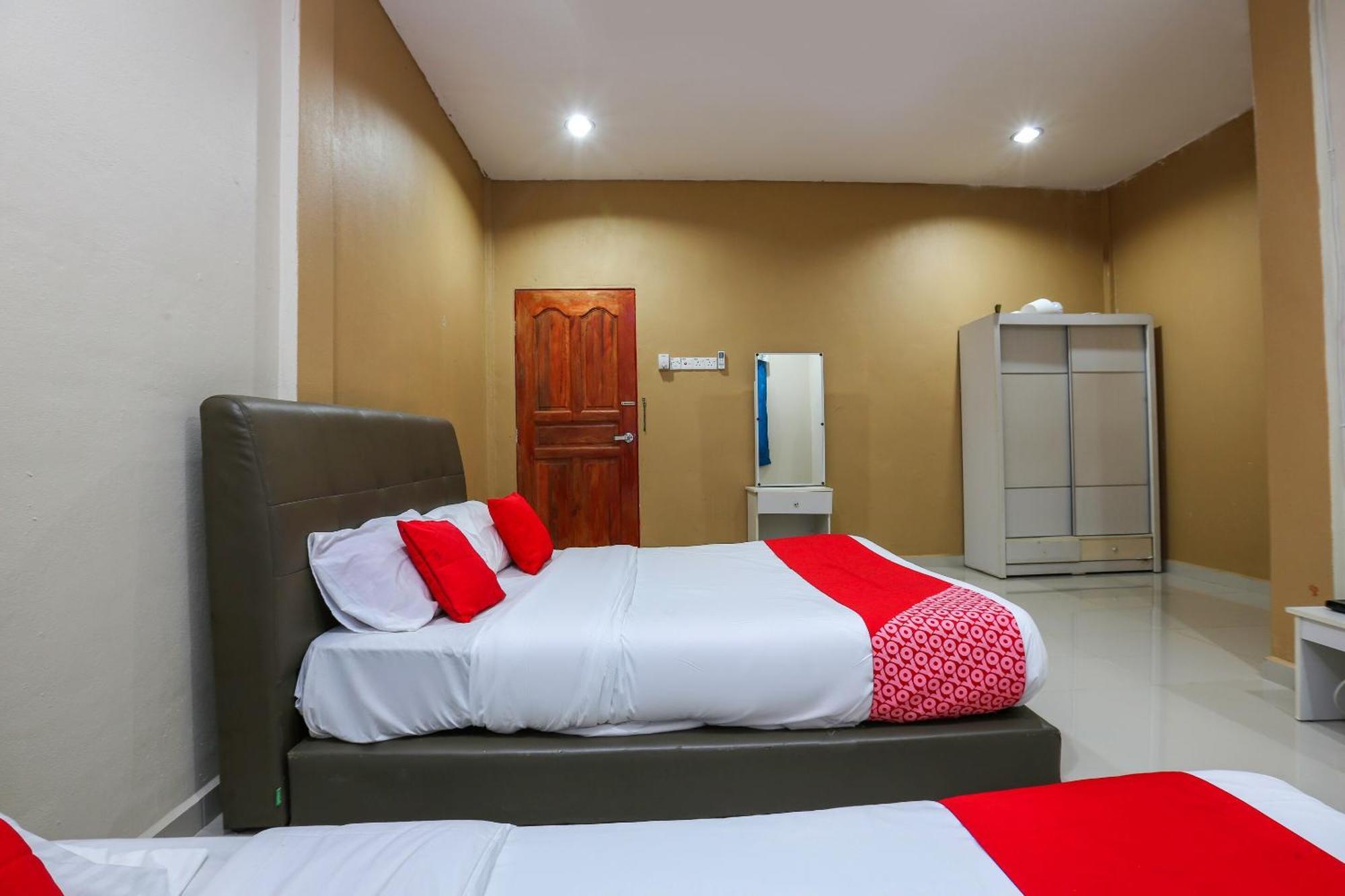 โอโย 89933 นัน โฮเต็ล Hotel Jeli ภายนอก รูปภาพ