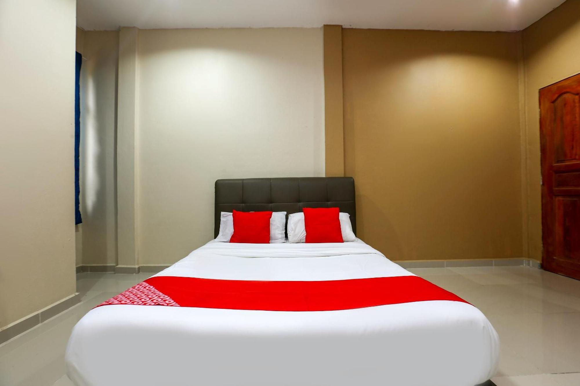 โอโย 89933 นัน โฮเต็ล Hotel Jeli ภายนอก รูปภาพ